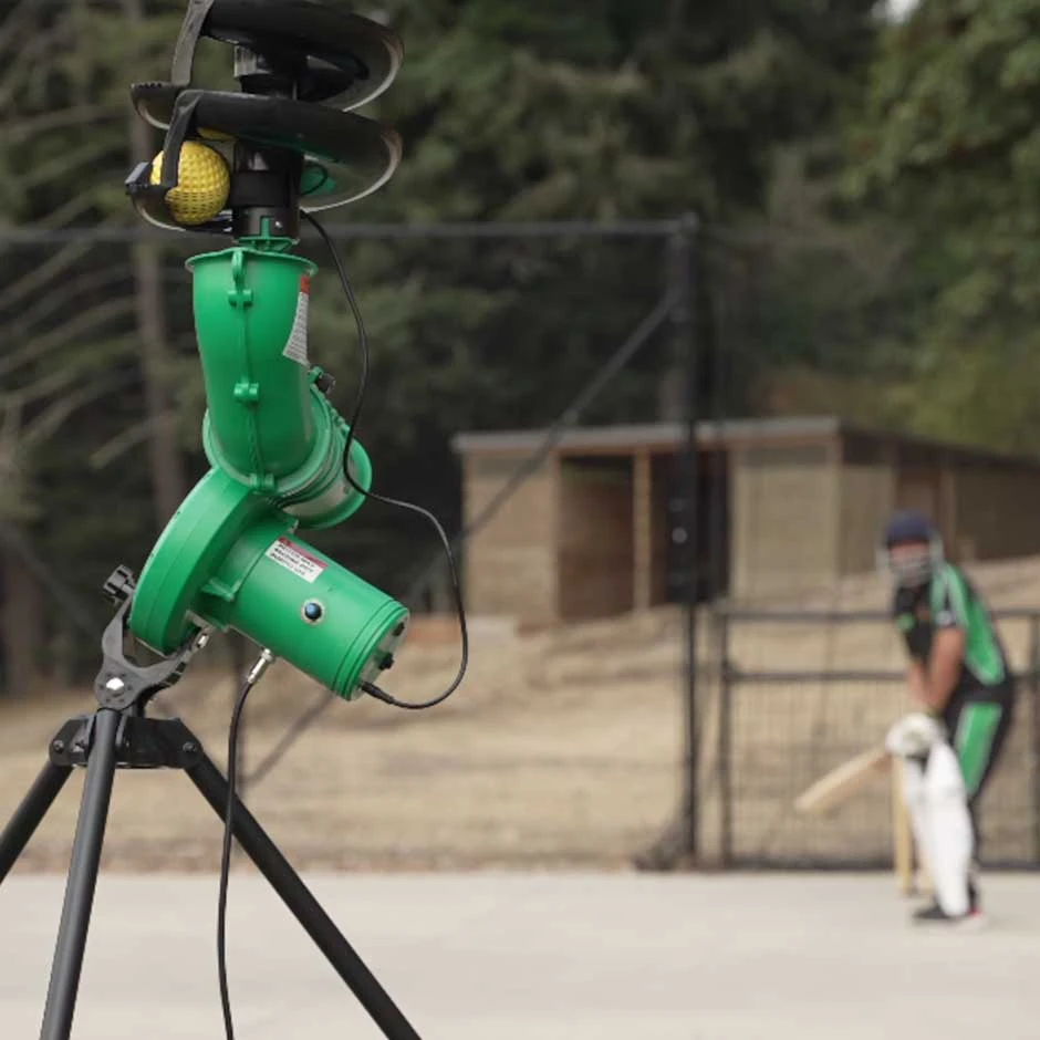 Paceman 176XT Cricket Bowling Machine 6 Paceman 176XT Cricket Bowling Machine - Image 6